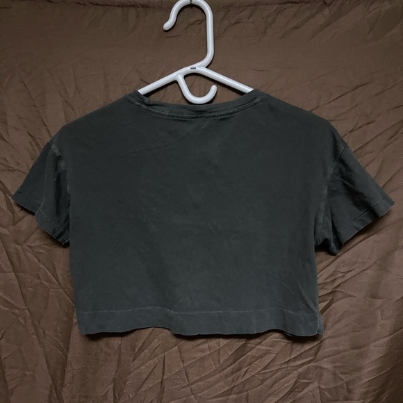 💄2 for 15$💄Old Navy Kids Size 6-7 Grey Tee Fits as a Cropped XS Womens - Picture 5 of 5